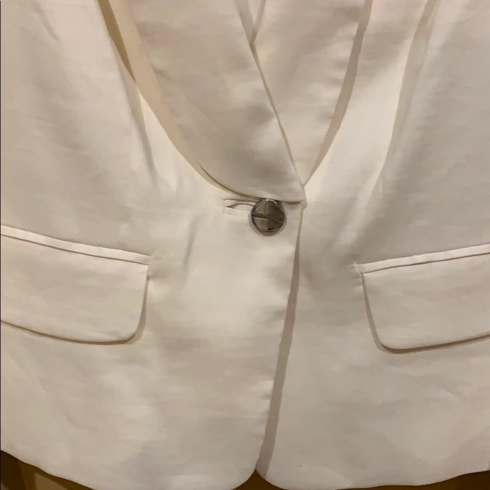 White blazer - Picture 5 of 5